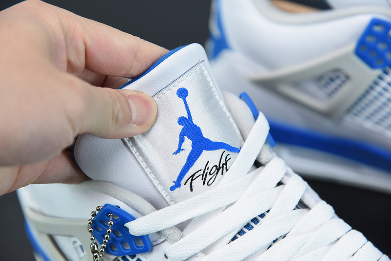 AIR JORDAN 4 RETRO 