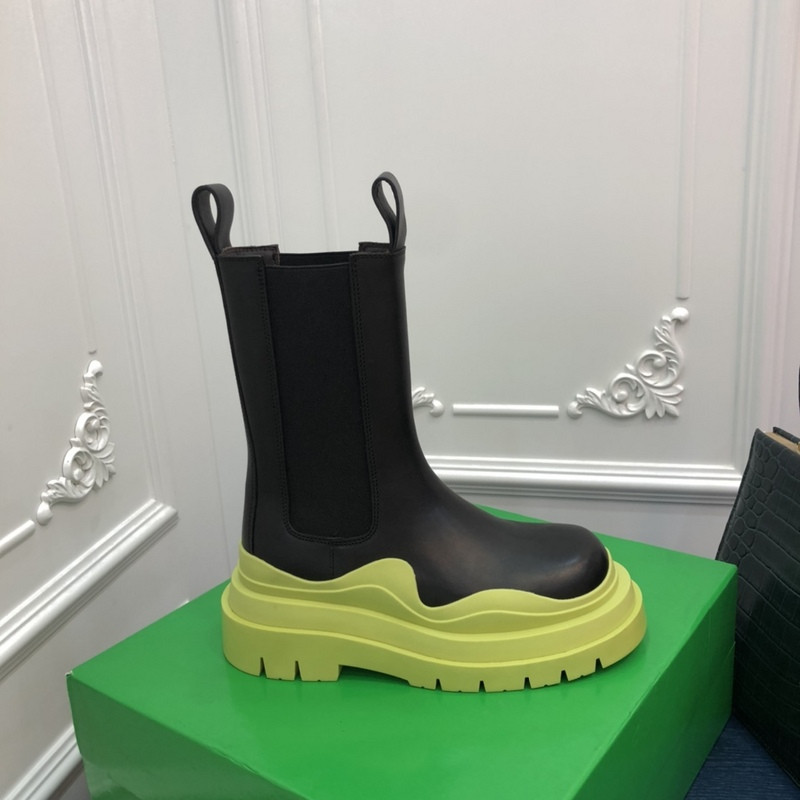 b0tte*a Ven*ta sneaker