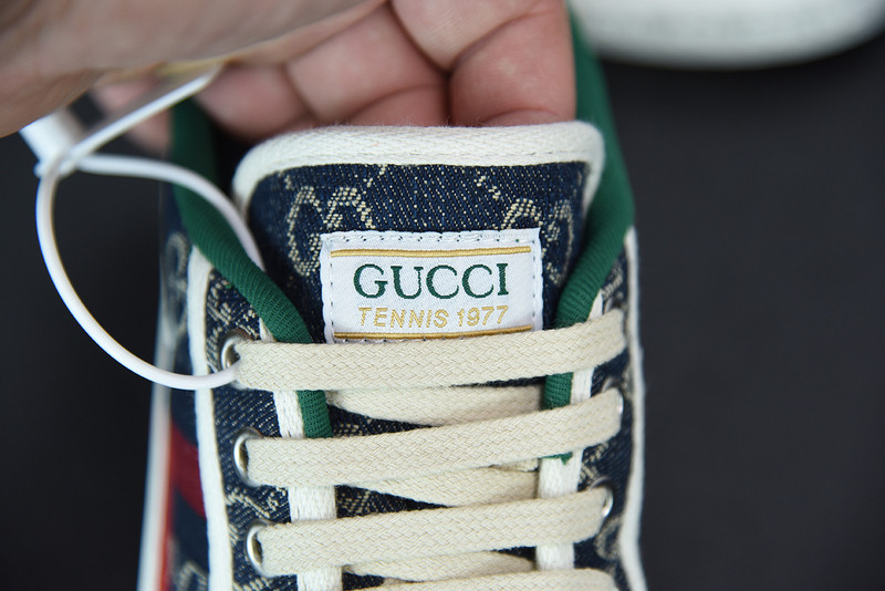 G*u*i sneaker