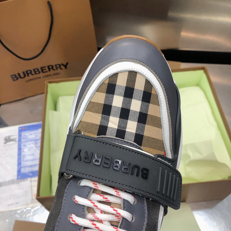Bv*b*rry sneaker