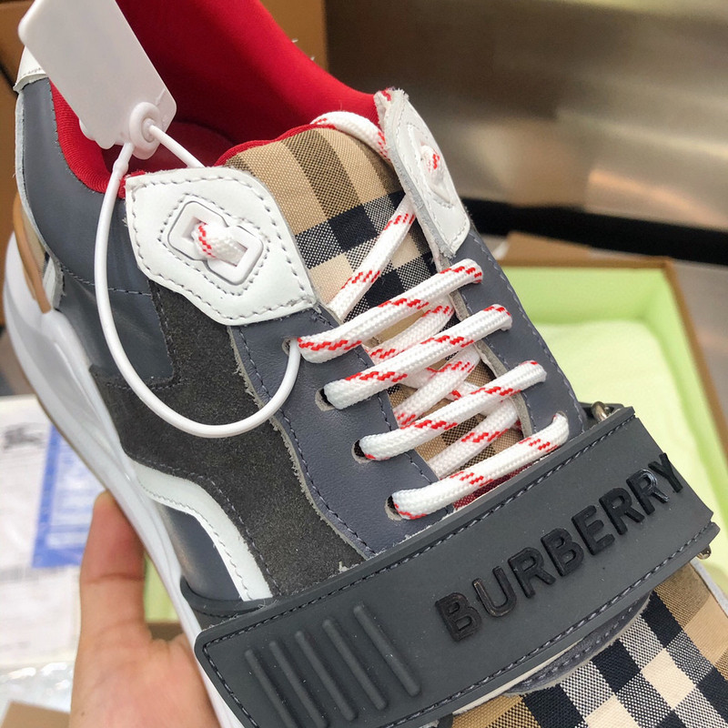 Bv*b*rry sneaker