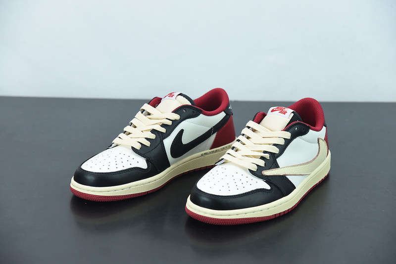 AIR JORDAN 1 LOW X TRAVIS SCOTT