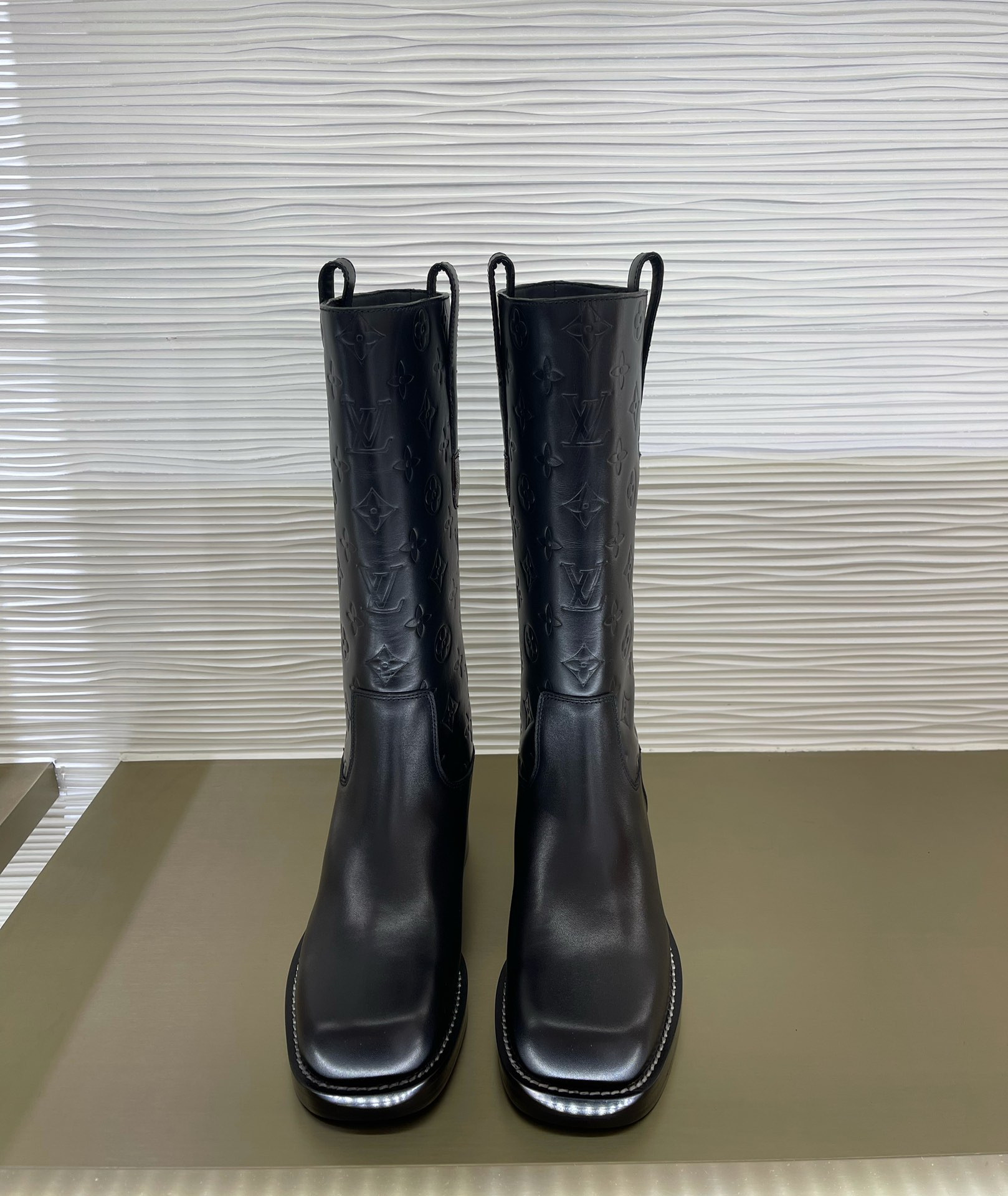 LVT BOOTS
