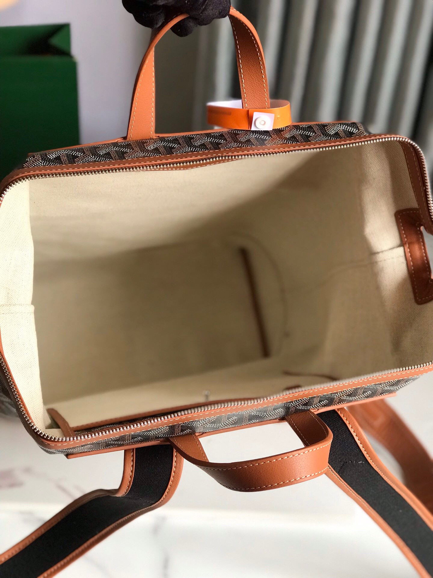 G09ard purse