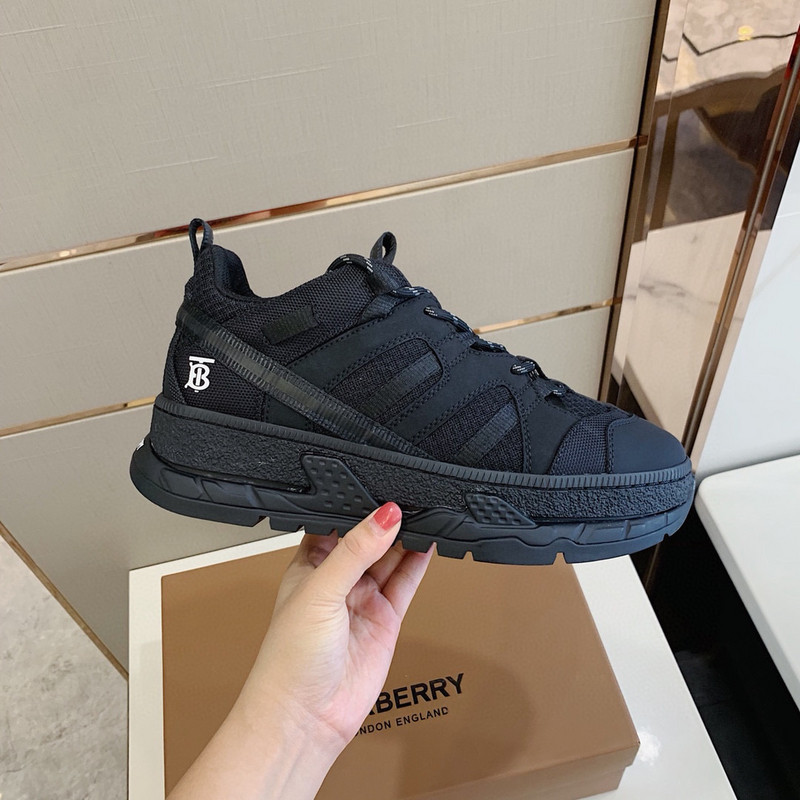Bv*b*rry sneaker