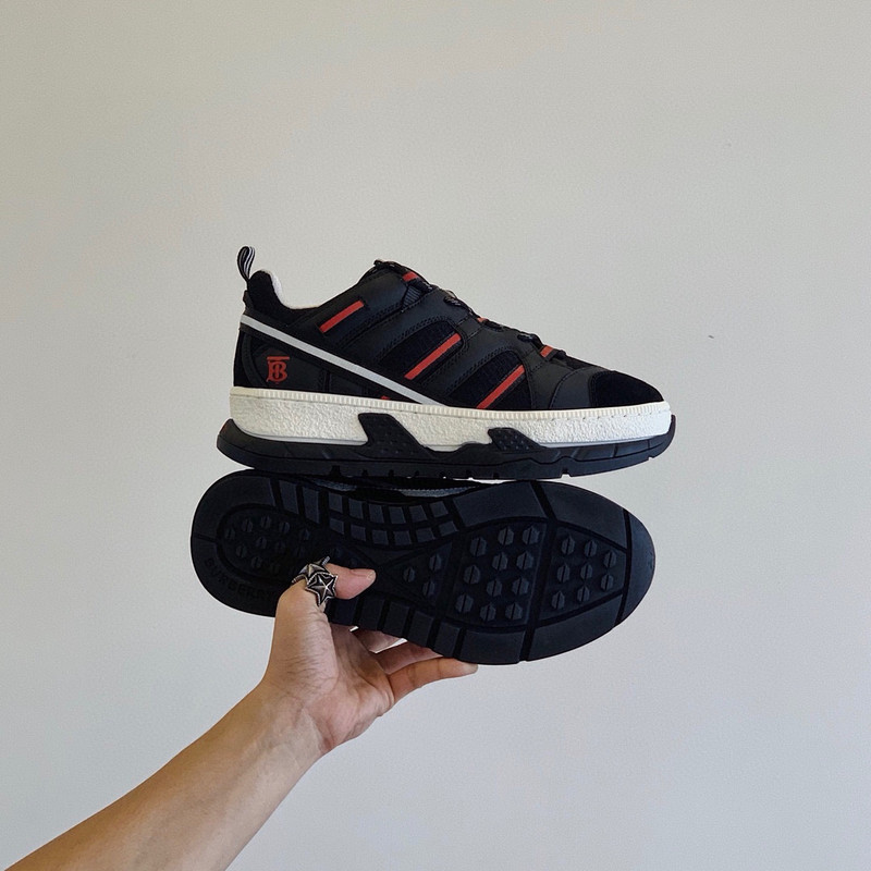 Bv*b*rry sneaker