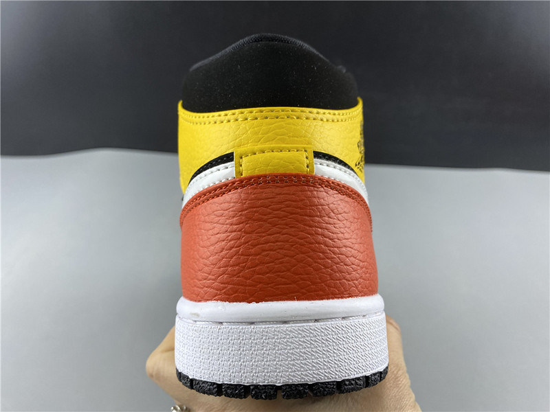 AIR JORDAN 1 MID SE