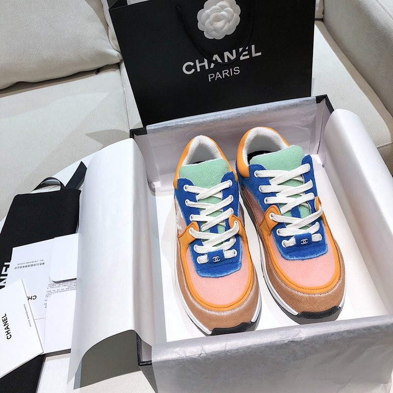 Ch**el sneaker