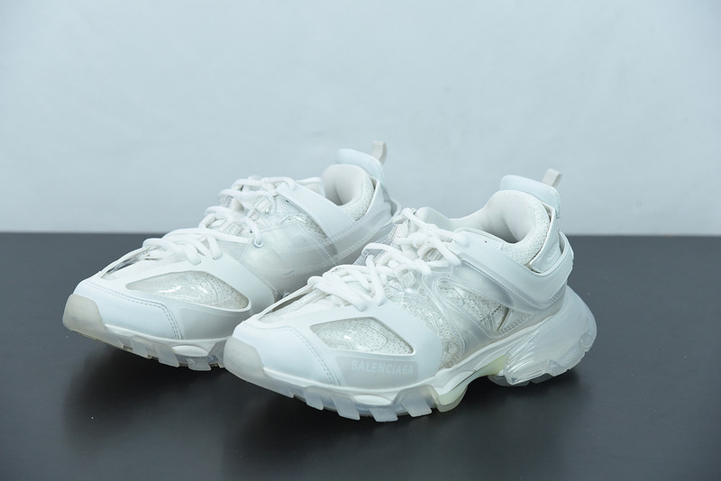 BC TRACK SNEAKER