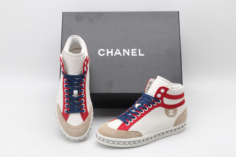 Ch**el sneaker