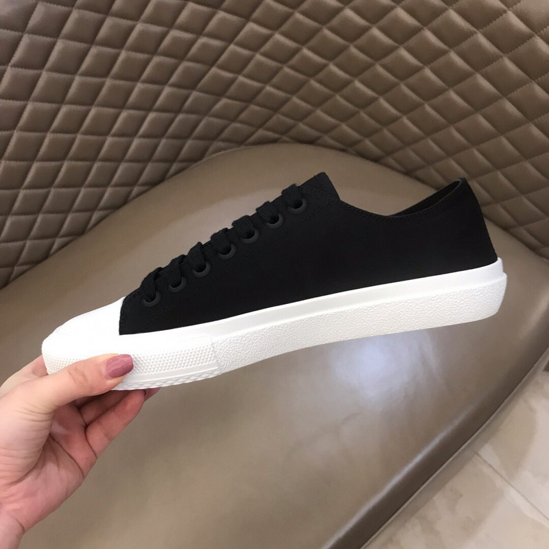 Bv*b*rry sneaker