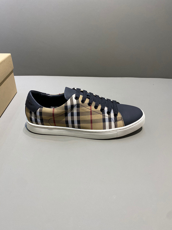 Bv*b*rry sneaker