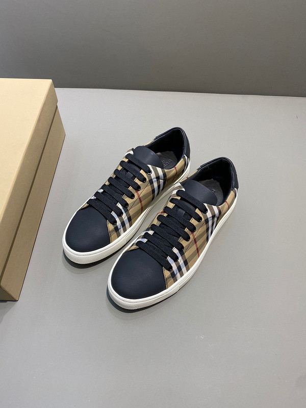 Bv*b*rry sneaker