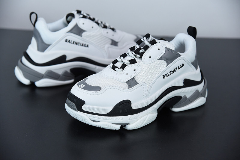 BC TRIPLE S TRAINER 536737 W0901 9089