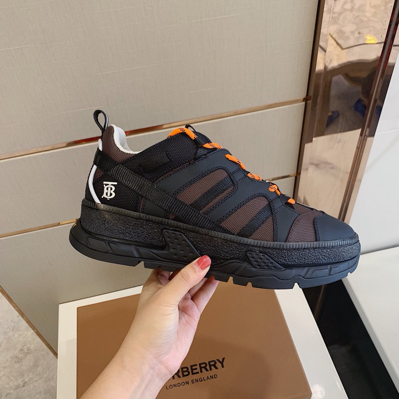 Bv*b*rry sneaker