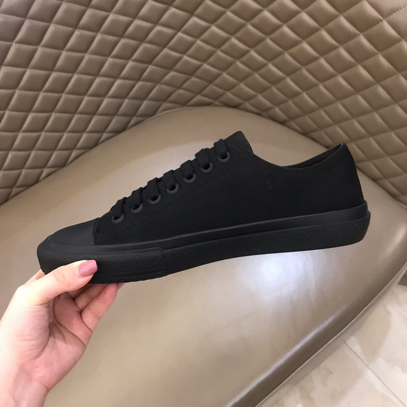 Bv*b*rry sneaker