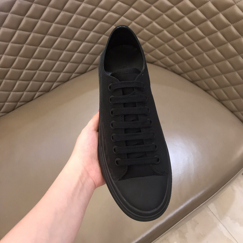 Bv*b*rry sneaker