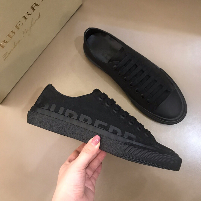 Bv*b*rry sneaker