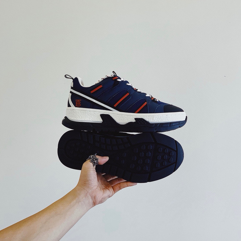 Bv*b*rry sneaker