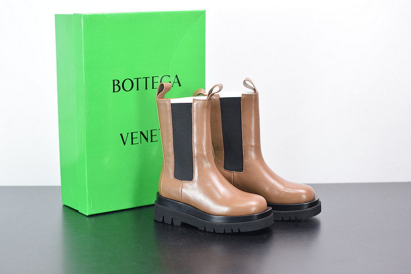 b0tte*a Ven*ta sneaker