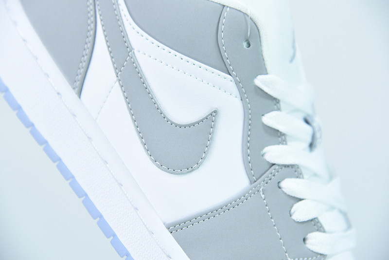 AIR JORDAN 1 LOW 