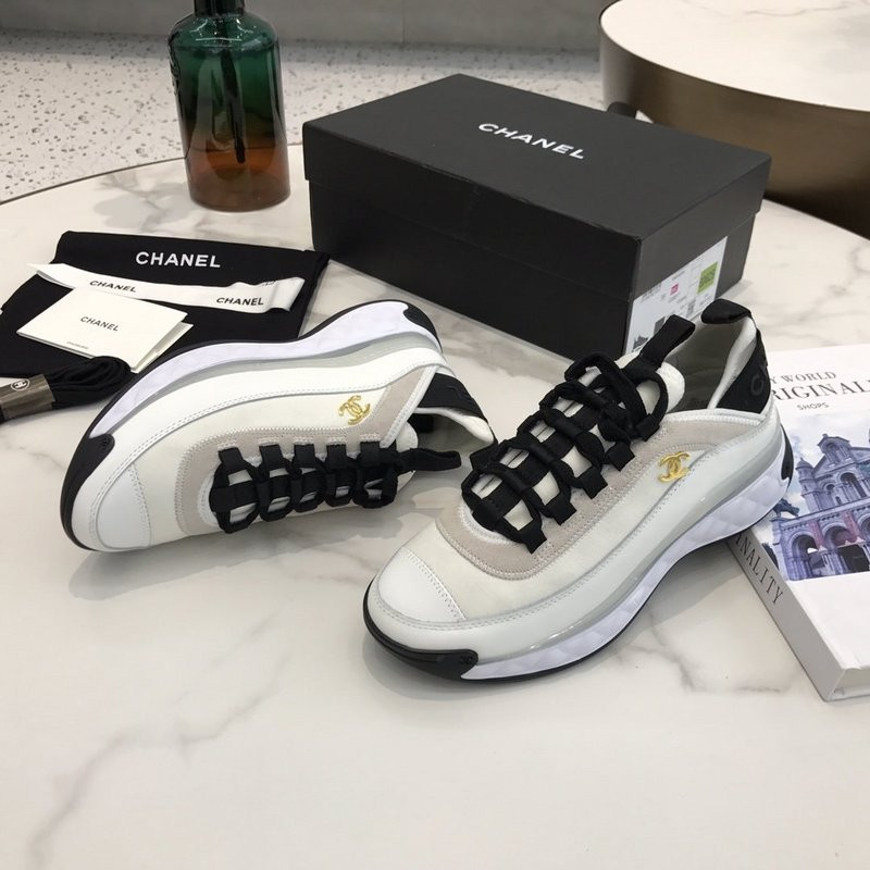 Ch**el sneaker