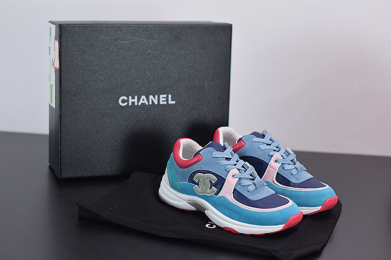 Ch**el sneaker