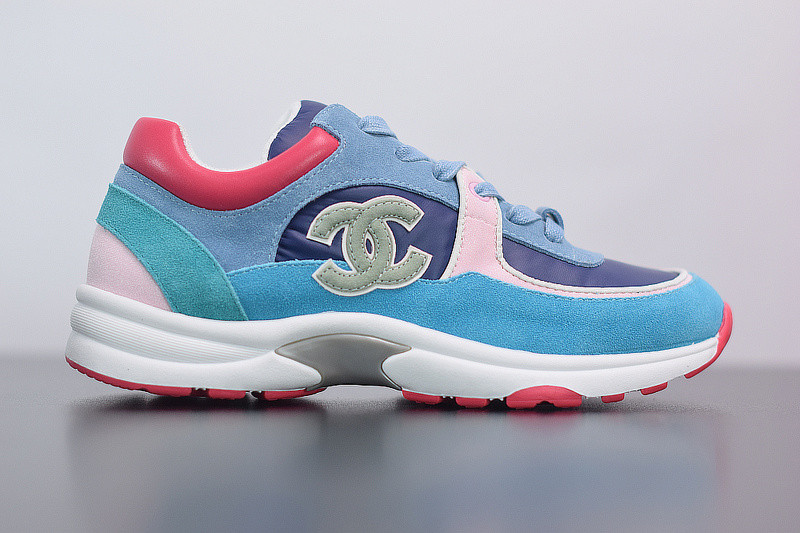Ch**el sneaker