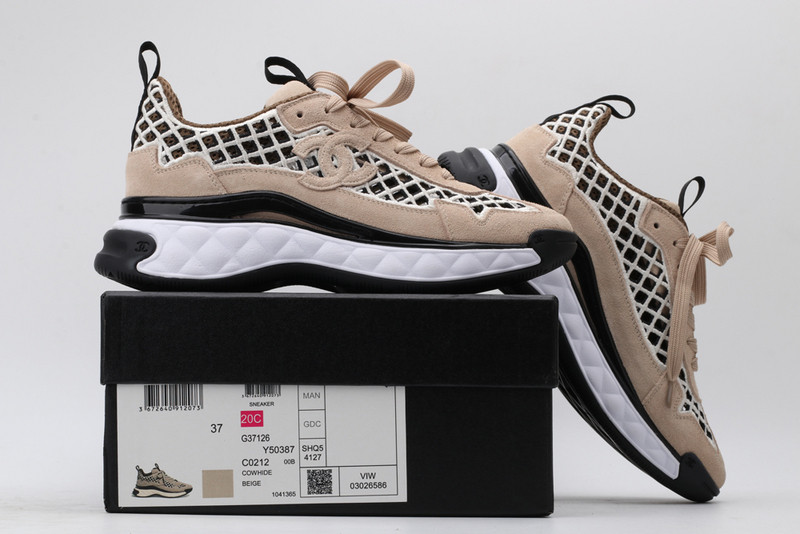 Ch**el sneaker