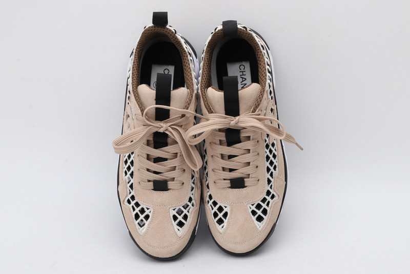 Ch**el sneaker