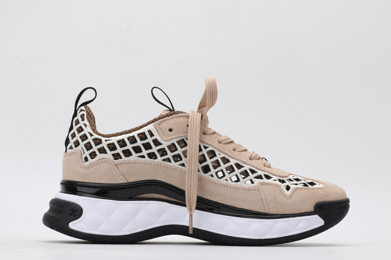 Ch**el sneaker