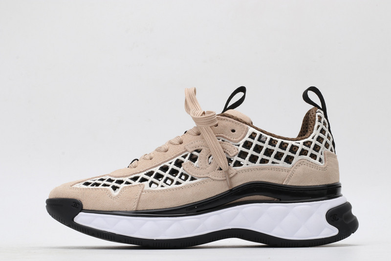 Ch**el sneaker