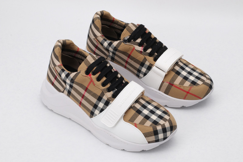 Bv*b*rry sneaker