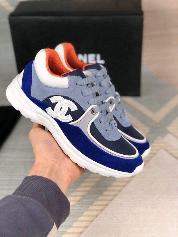 Ch**el sneaker