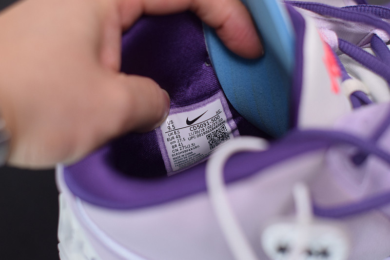 NIKE KYRIE 