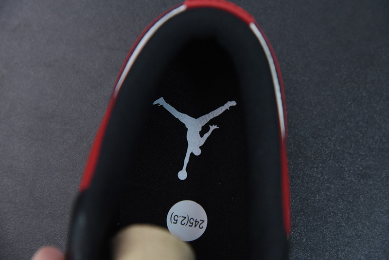 AIR JORDAN 1 LOW