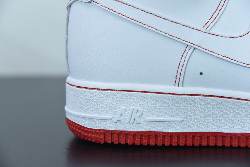 NIKE AIR FORCE 1 HIGH 