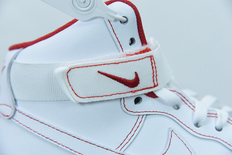 NIKE AIR FORCE 1 HIGH 