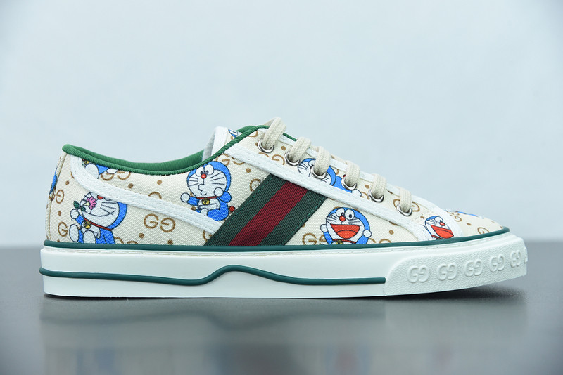 G*u*i sneaker