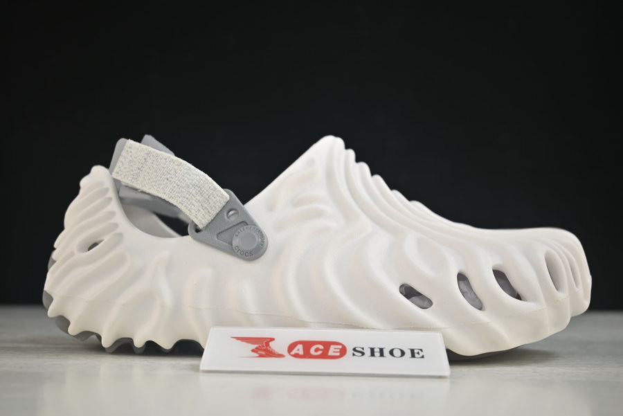 Cr0c5 pollex clog by salehe bembury spackle almost white