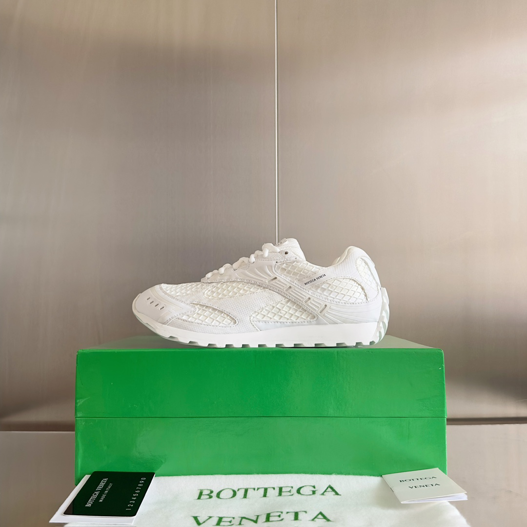bo*te*ga Ve*ne*ta orbit sneaker