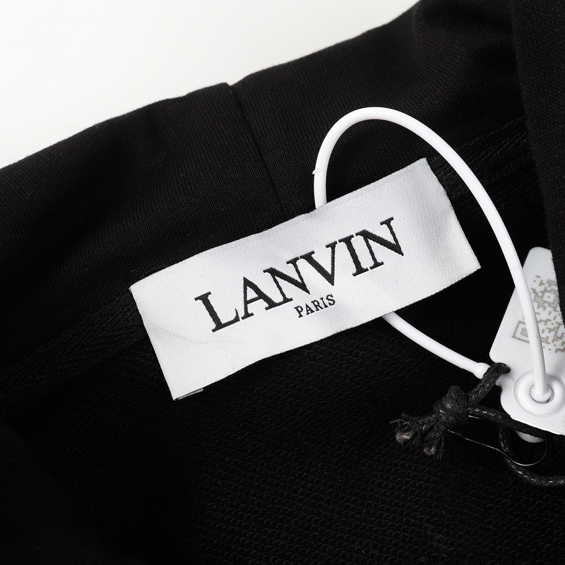 Lanu1n clothes