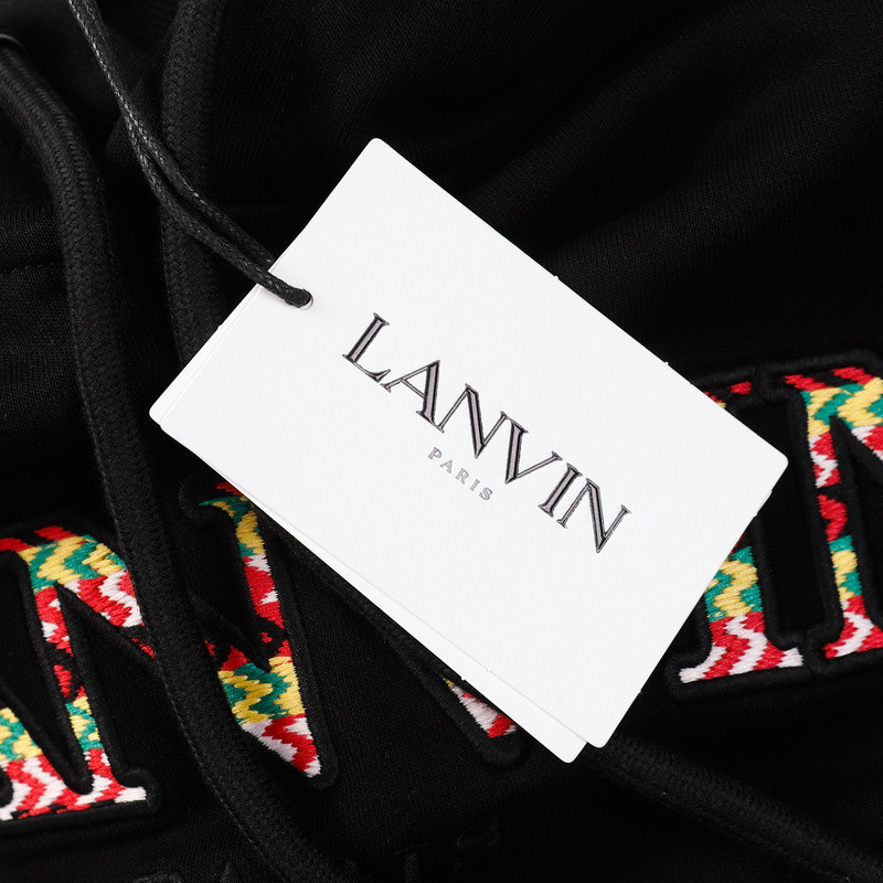 Lanu1n clothes