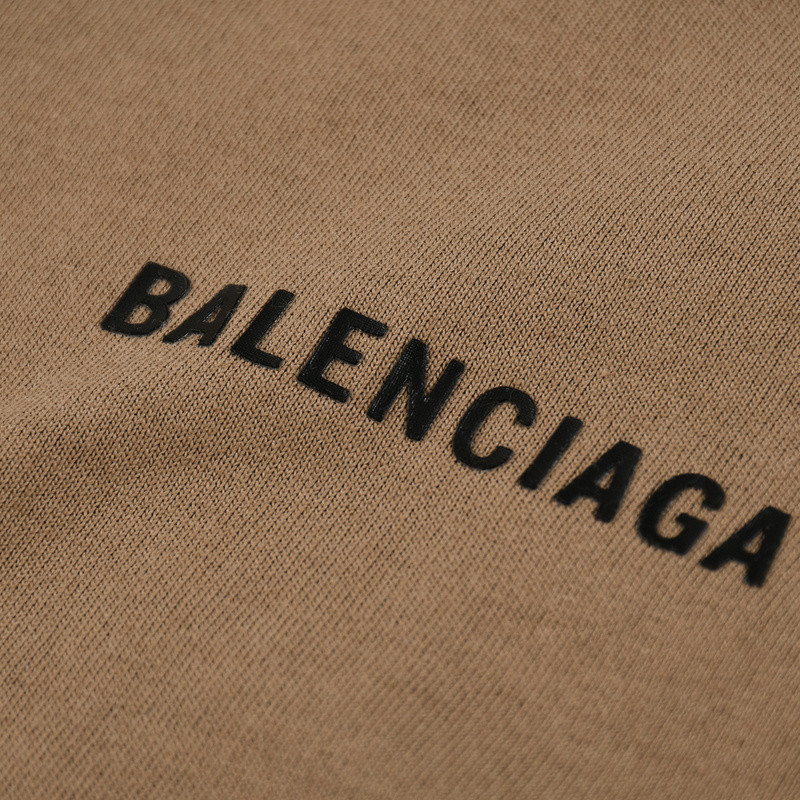 Ba1en*iaga clothes