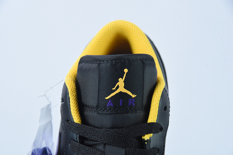 Air Jordan 1 Low “Dark Concord” 553558-075
