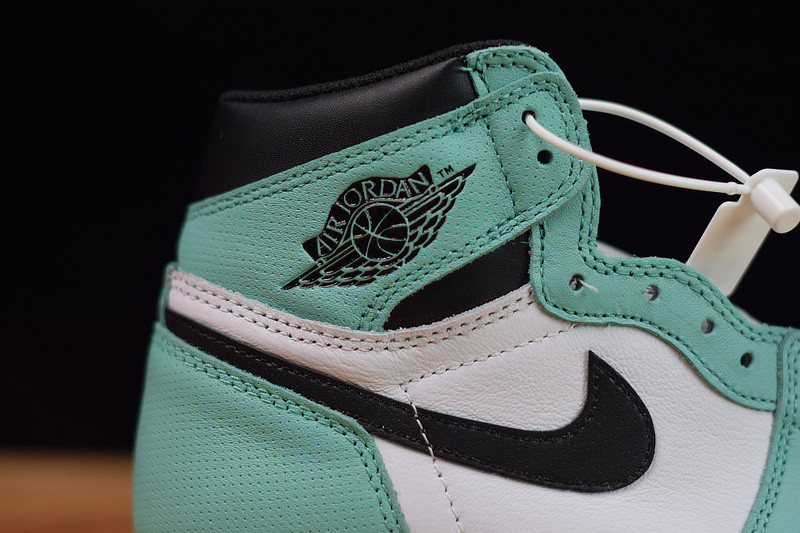 AIR JORDAN 1 RETRO HIGH OG 555441-889