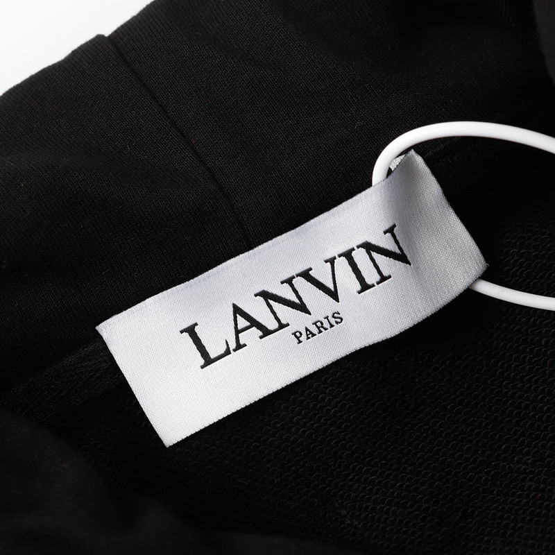 Lanu1n clothes