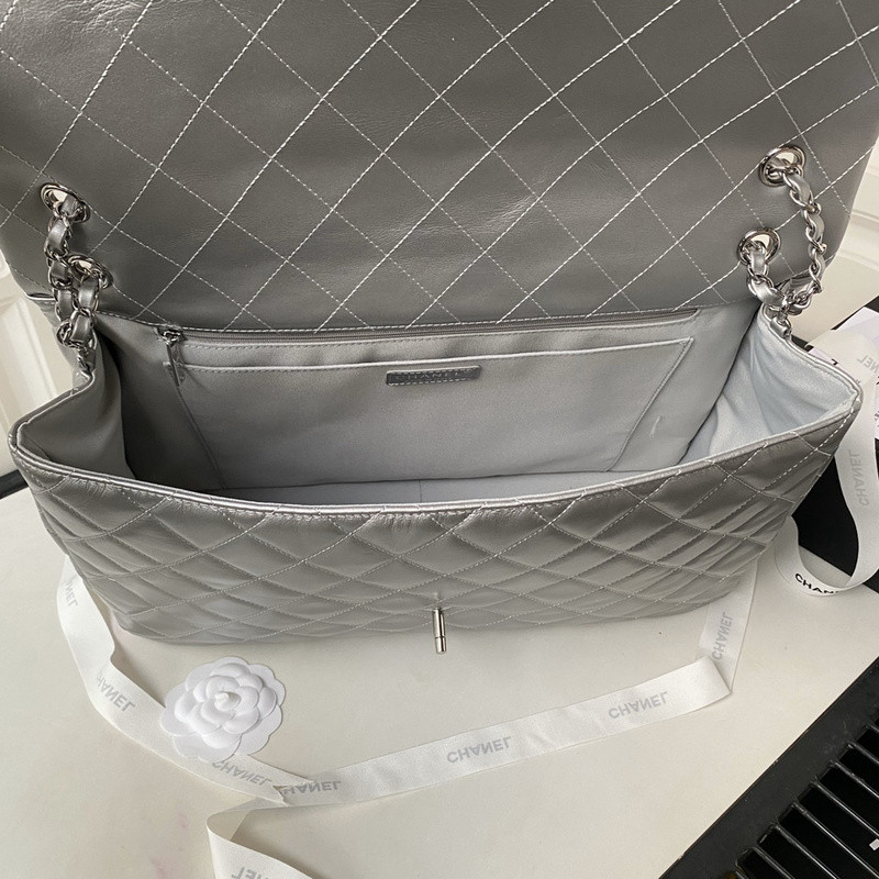 Ch*el purse