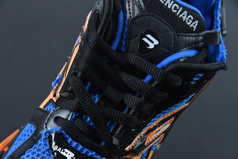 Ba*len*cia*ga runner sneaker