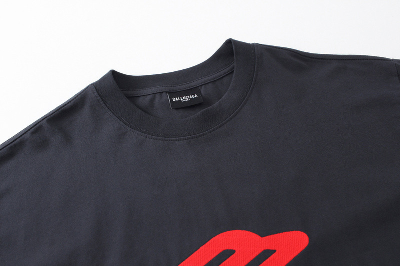 Ba1en*iaga clothes
